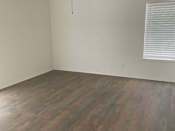 4th image of 4106 Pawnee Dr APT A