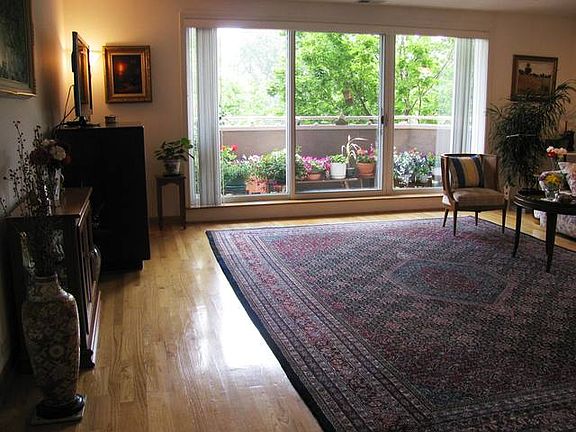 4th image of 6401 W Lincoln Ave #408