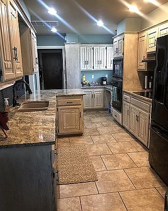 4th image of 11305 Hastings Ave