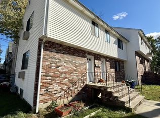 9 Highland Rd #1, Somerville, MA 02144