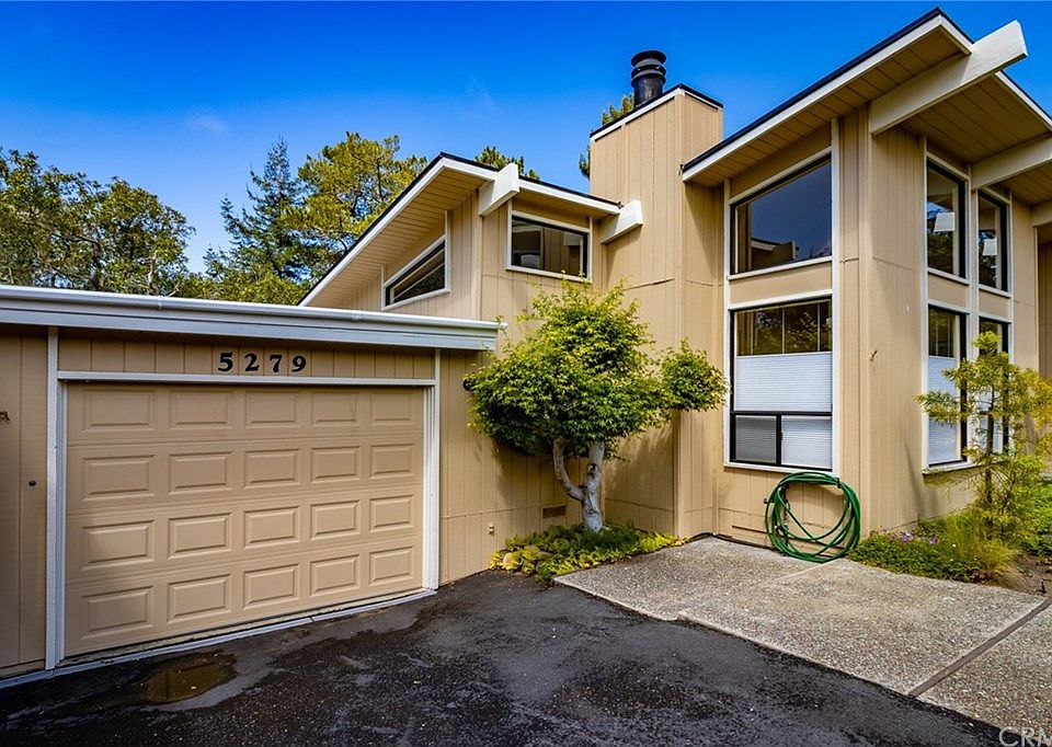 1st image of 5279 Hillcrest Dr