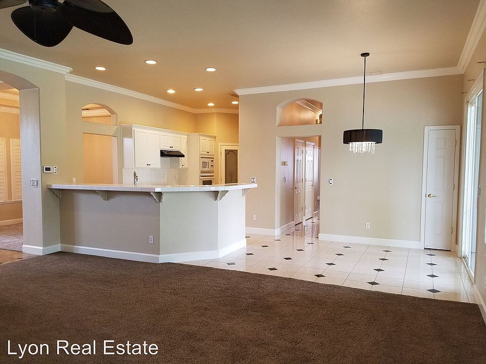 1st image of 3360 Guadelupe St