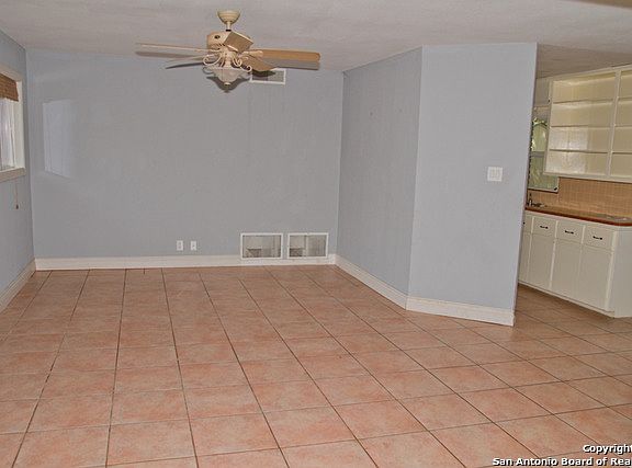 4th image of 335 Northridge Dr