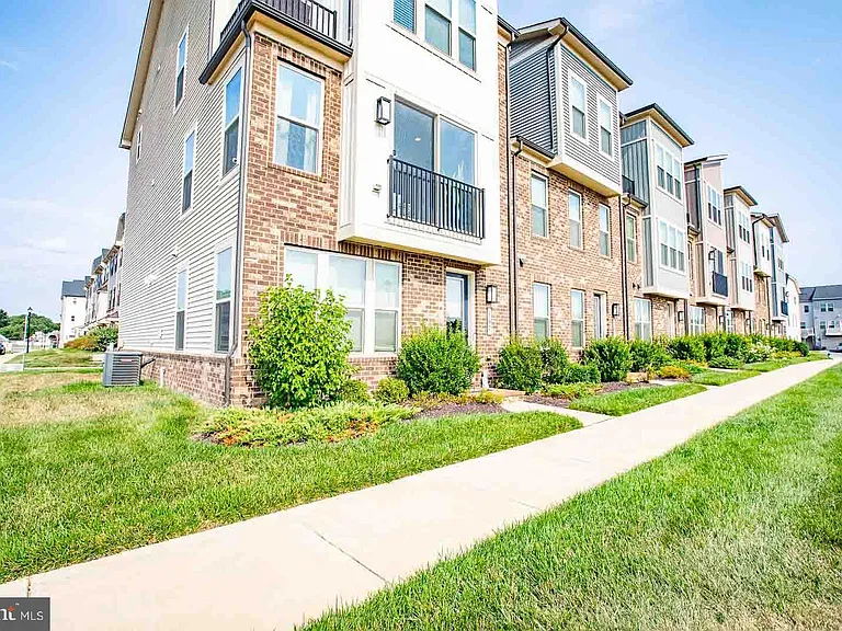 167 Lyons Creek Dr — Photo 4