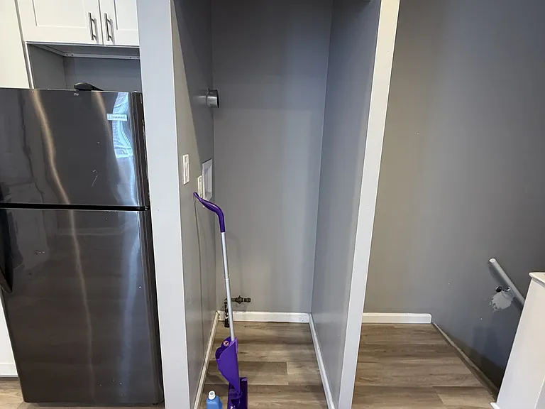 1704 Conlyn St #2 — Photo 7