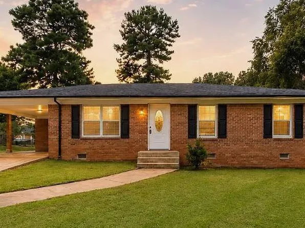 43 Carnell St, Jackson, TN 38301