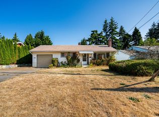15439 Oxenham Ave, White Rock, BC V4B 2J2