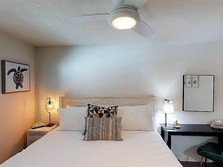 1910 Morrill St #5 — Photo 8
