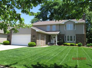 724 Savannah Dr, Crown Point, IN 46307