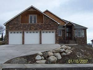 1st image of 1214 W Chaucer Ave