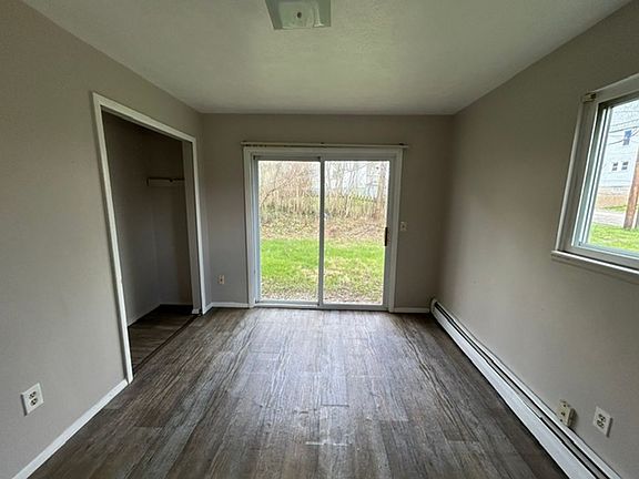 5th image of 138 Mendel Ct #2