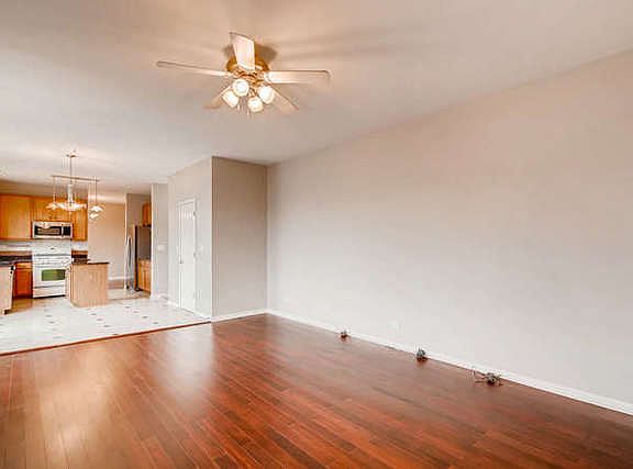 4th image of 643 Waterford Ln