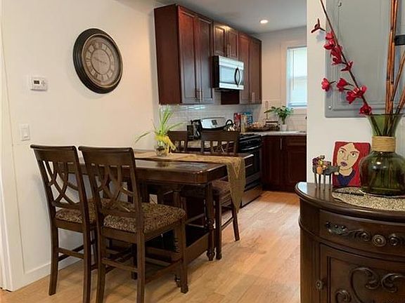 5th image of 74 Elysian Ave #2