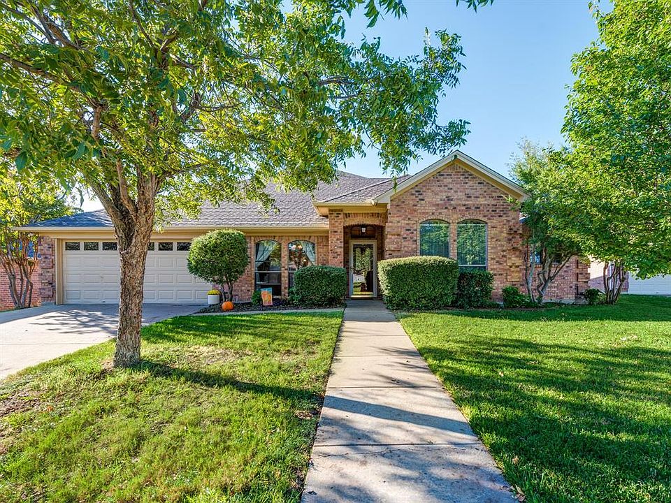1st image of 9328 Weeping Willow Dr