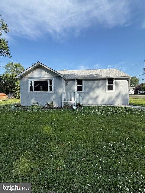 1st image of 306 Grape St