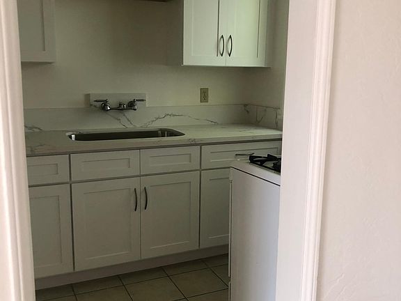 3rd image of 319 Molino Ave #7