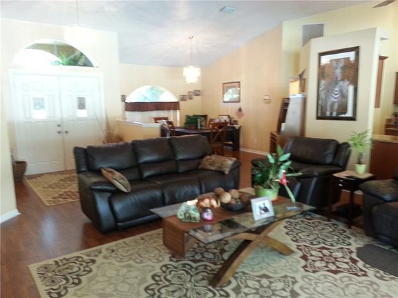 2nd image of 24 River Oak Dr