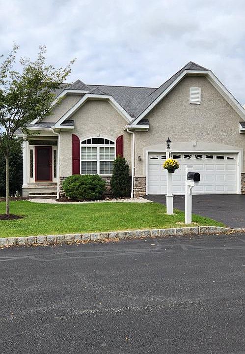 2nd image of 745 Crestview Blvd
