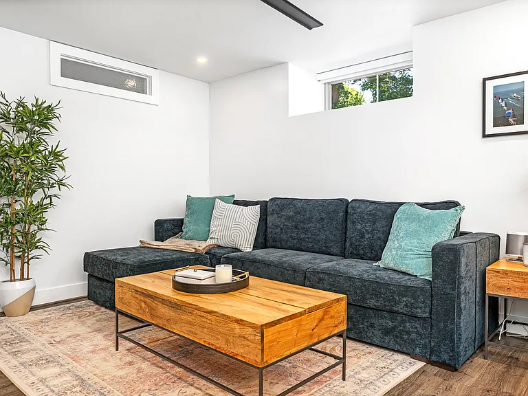 426 Spring St #B103 — Photo 10
