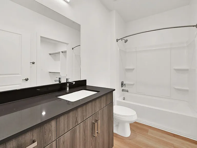 Wasatch View Apartments — Photo 49
