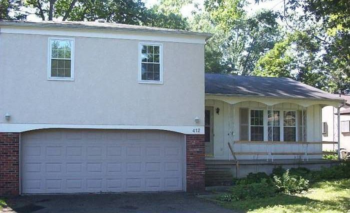 1st image of 412 Cumberland Dr