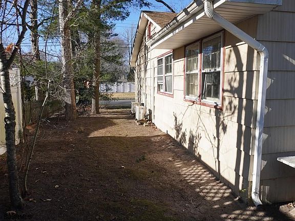 4th image of 2222 Grammercy Ave