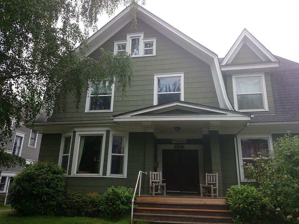 2nd image of 1715 15th Ave