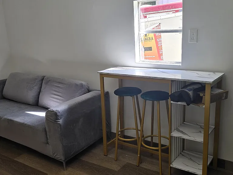 4385 SW 51st St #4 — Photo 3