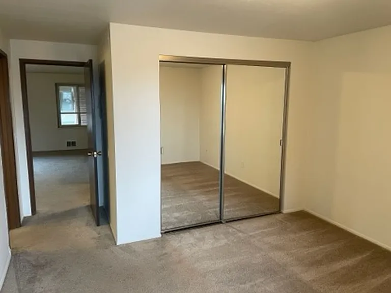 Fairmont Terrace — Photo 9
