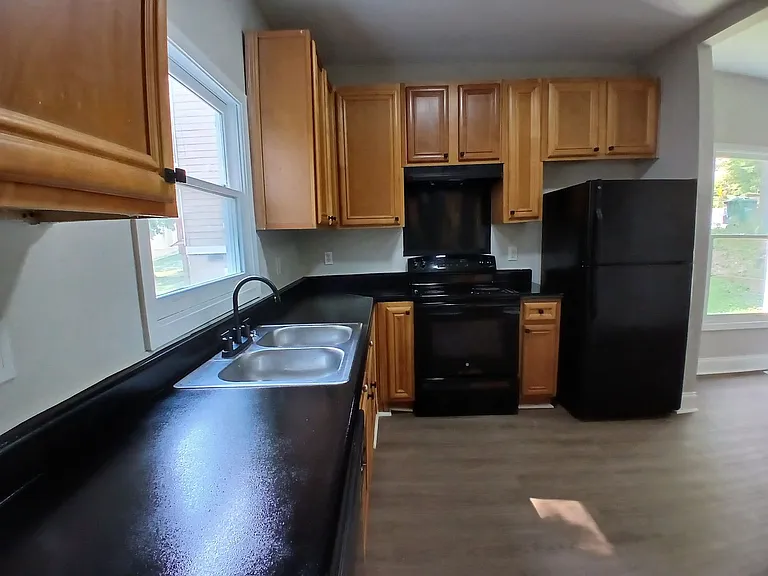 822 Pryor St SW — Photo 11