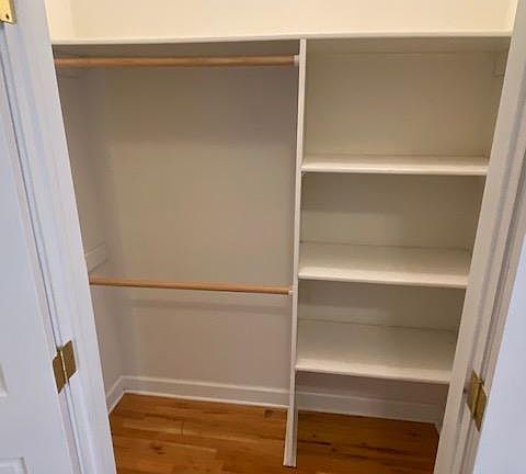 2nd image of 1526 W Wilson Ave #3N