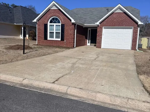 16 Green Tree Dr, Newnan, GA 30265