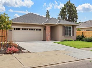1034 S School St, Lodi, CA 95240