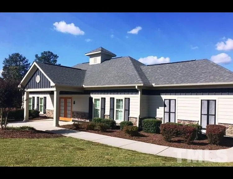 1905 Birdhouse Ln — Photo 24