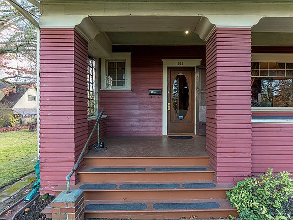 3rd image of 515 W 21st St