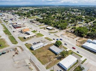 1236 E Main St, Cushing, OK 74023