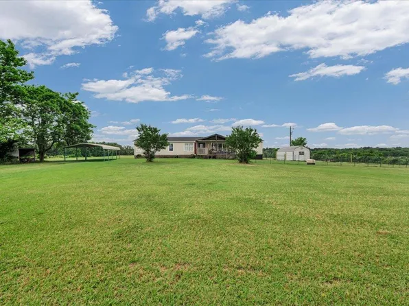 1057 County Road 888, Cushing, TX 75760