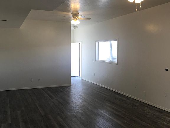 3rd image of 1976 N Woodruff Ave APT 4