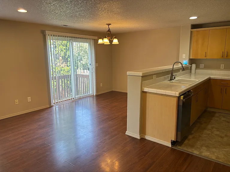 20653 SW Mabel St — Photo 41
