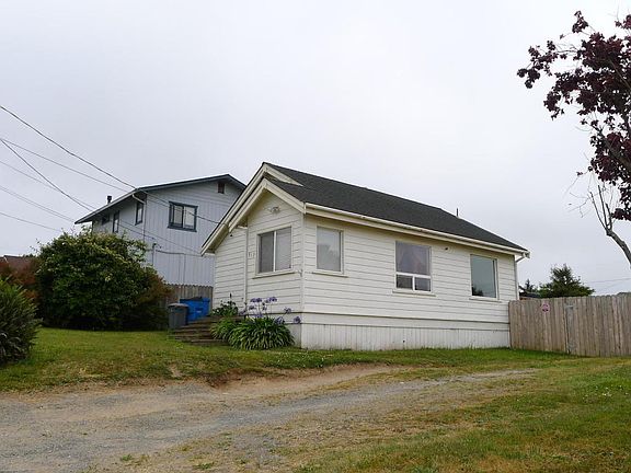 2nd image of 917 McCullens Ave