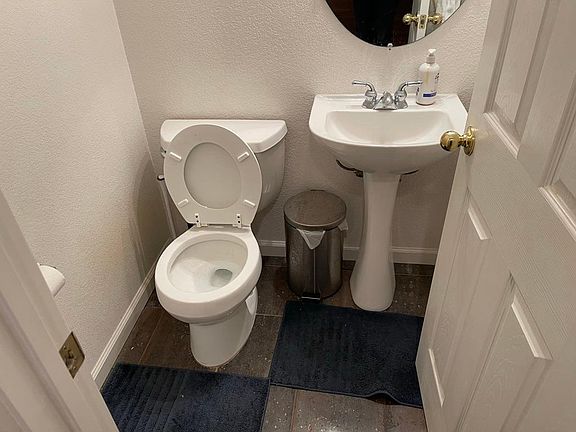 4th image of 57 Metro Ln