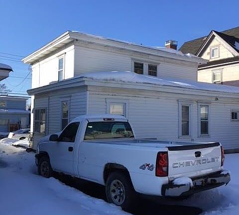 4th image of 716-18 Wolf St