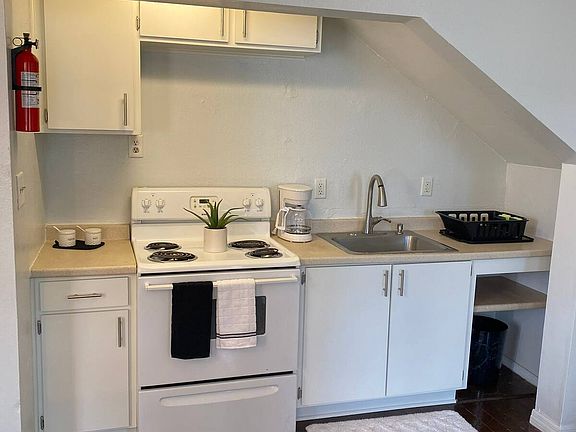 2nd image of 103 N Walker St APT 1