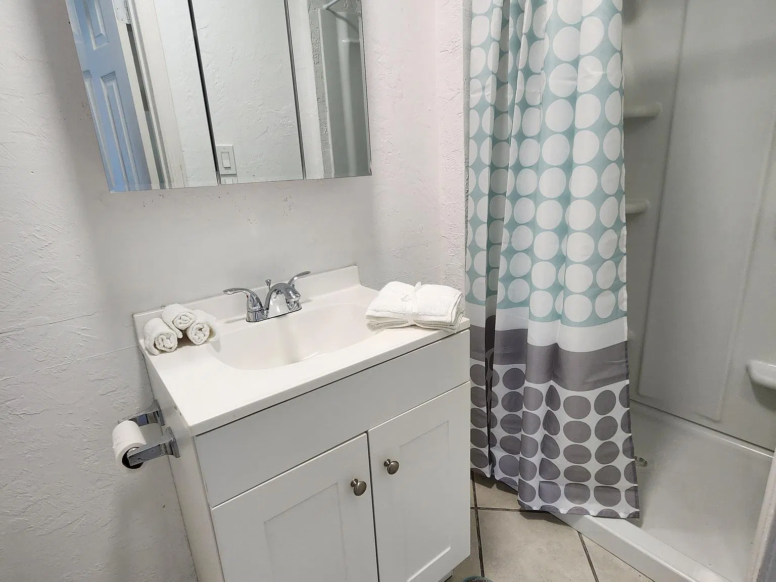 Studio, 300 sqft, $1,300 — Photo 4