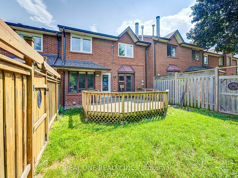 2593 Addingham Cres — Photo 47