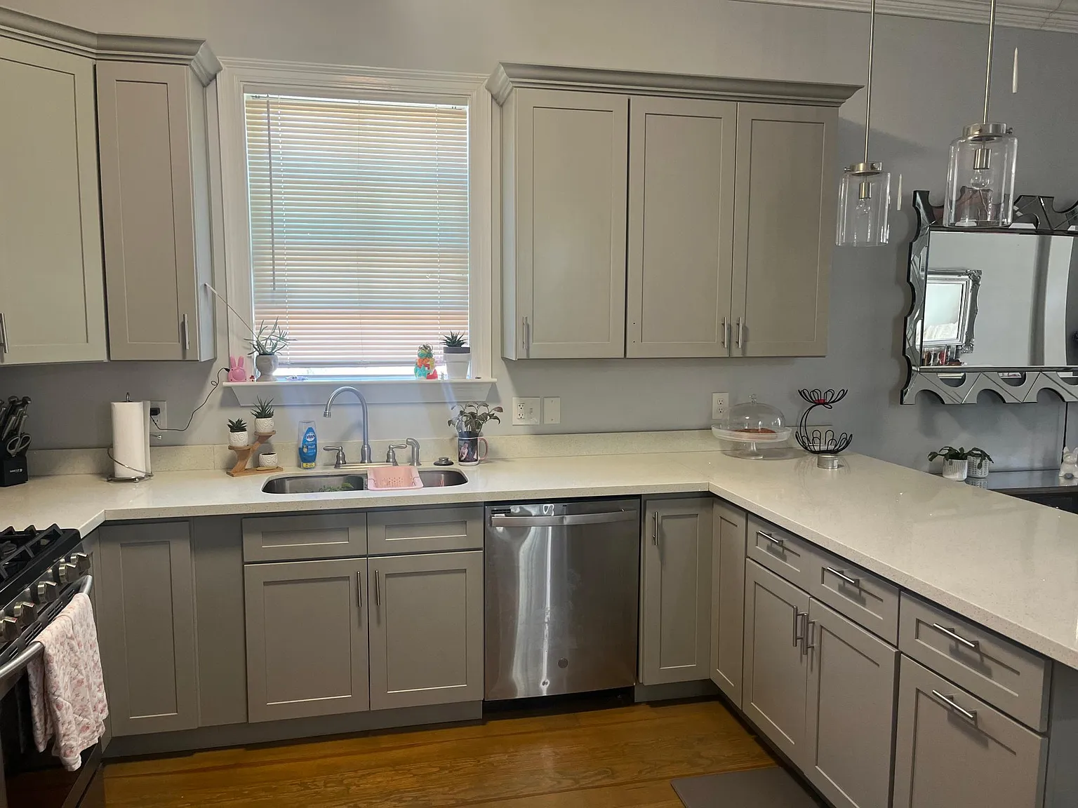3 bed, 2.5 bath, 2000 sqft, $2,150 — Photo 3