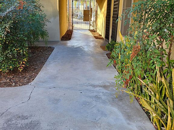 3rd image of 3967 Illinois St APT 9