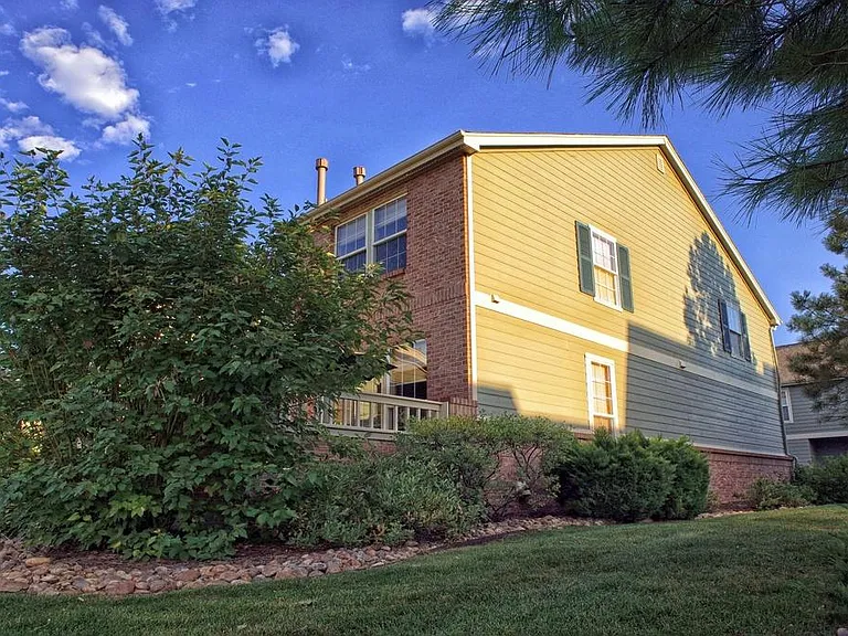 7462 E Lowry Blvd — Photo 14