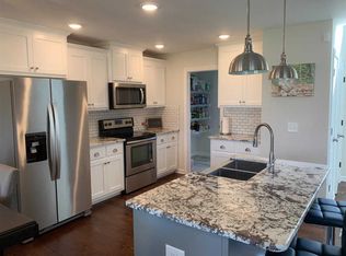 571 Tracy Ln, Clarksville, TN 37040