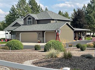 17631 N Sunnyvale Dr, Nine Mile Falls, WA 99026